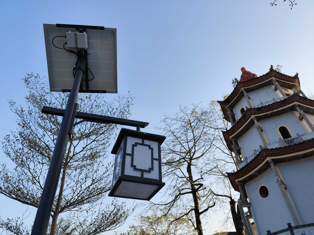  chinese architecture separated solar street light